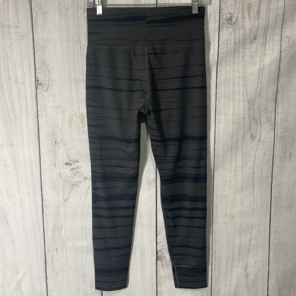 Vuori Black and Gray Striped Leggings - Picture 7 of 8